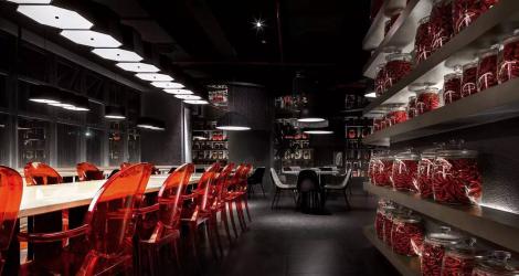 HKIRC醫(yī)療中心，把醫(yī)美中心變成了花園回